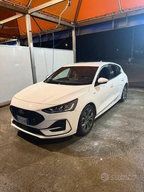 Ford Focus 1.0 St Line 125 cv