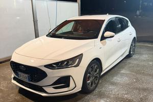 Ford Focus 1.0 St Line 125 cv