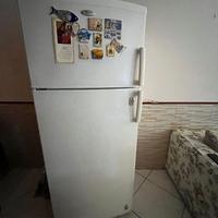 Divano frigo e letto mai usato 150 tutto