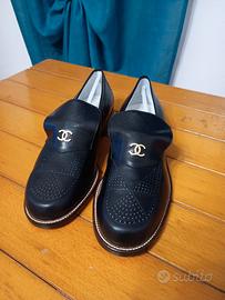 Mocassino Chanel elegante in pelle 