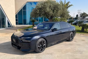 Bmw 740d xDrive Msport Pro possibilità noleggio no