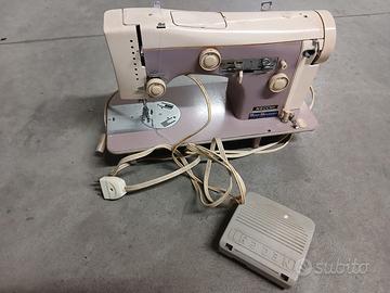 Macchina da cucire necchi