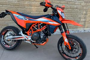 KTM 690 SMC R