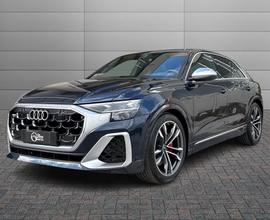 AUDI SQ8 4.0 tfsi quattro tiptronic