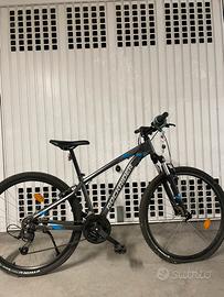Bicicletta Mountain Bike Rockrider ST 100