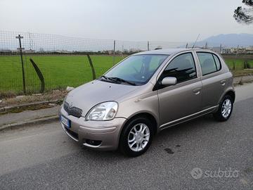 Toyota Yaris 1.4 tdi D-4D 5 porte