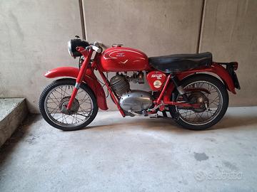 moto guzzi stornello 125 prima serie