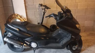 Scooter TMax 500