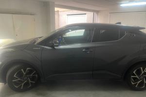 Toyota c-hr  122 cv