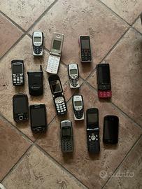 Cellulari anni 90 vintage