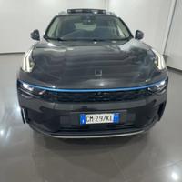 LYNK&CO 01 01 PHEV
