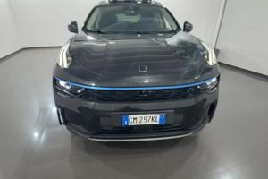 LYNK&CO 01 01 PHEV