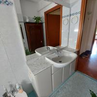 Mobile bagno con specchiera