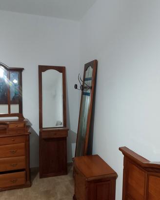 mobili con specchio 