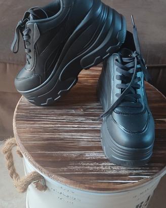 Bershka Sneakers Nere Zeppa