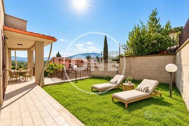 Villa di 150 m² con 5 locali e box auto a Tivoli
