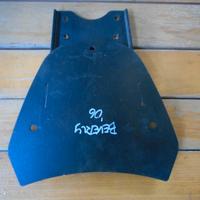Piastra staffa bauletto piaggio beverly
