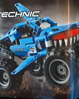 LEGO Technic 42134 Monster Jam Megalodon