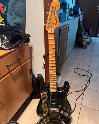 Fender originale stratocaster Malmsteen scalopped
