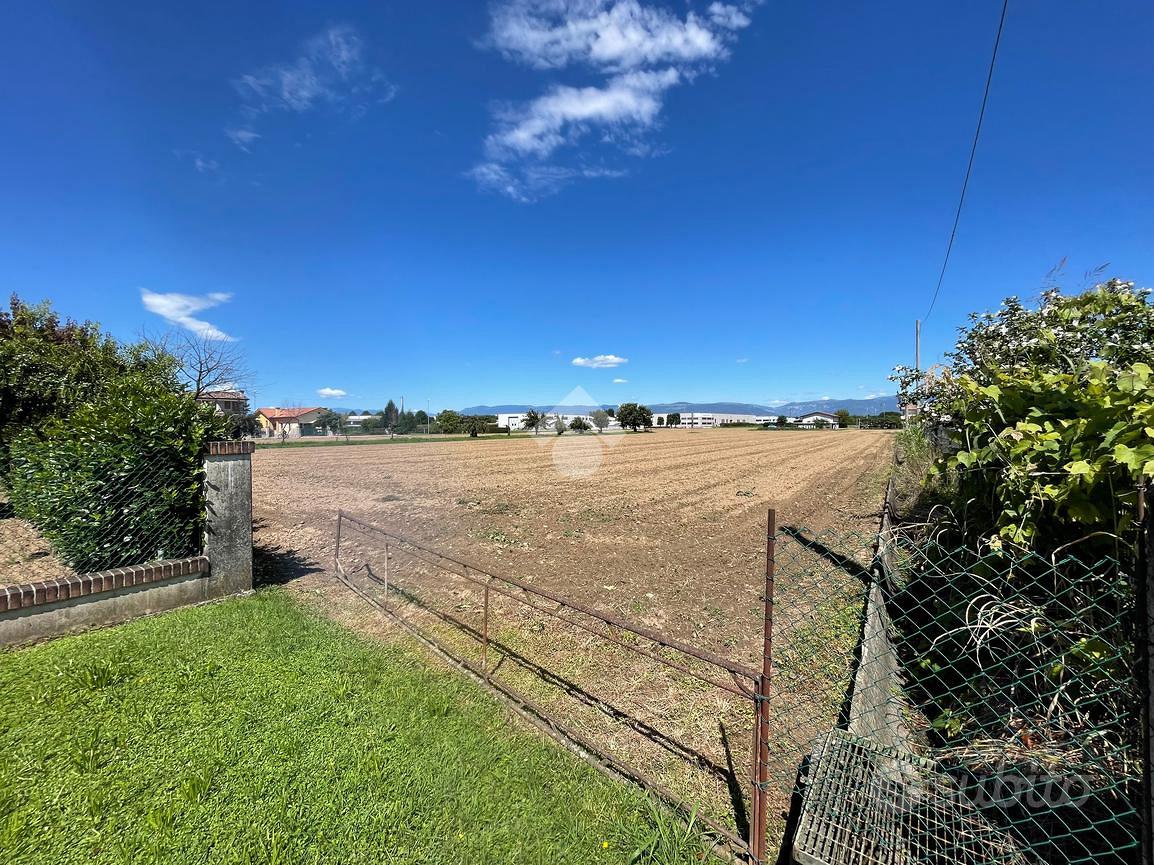 TER. RESIDENZIALE A CITTADELLA - Vista 3
