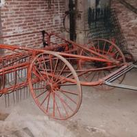 Macchina agricola voltafieno 