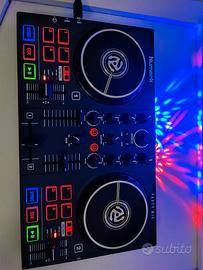 Numark Party mix DJ console con cuffie Numark