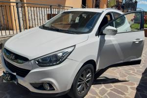 HYUNDAI ix35 1.7 CRDi 2WD Xpossible