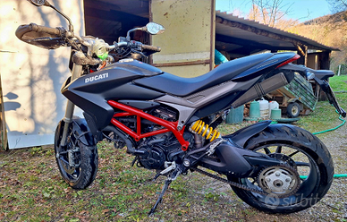 Ducati hypermotard 821 dark