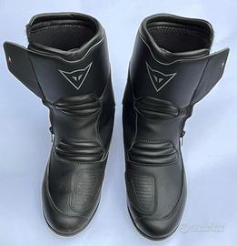 stivali moto Dainese