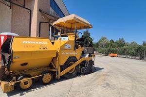 Finitrice DYNAPAC F8-4W