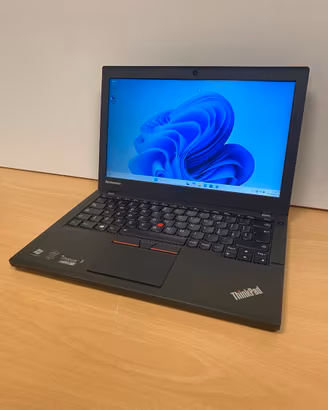 Lenovo Thinkpad X250 + Docking Station