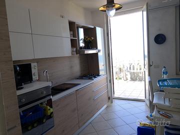Appartamento direttamente sul mare a Torrette diFa