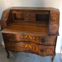Scrittoio/Secretaire antico in legno con intarsi