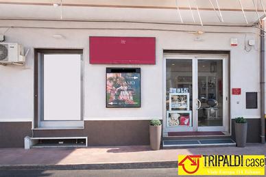 Locale Commerciale V. Europa, Talsano