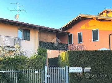 2 LOCALI A CASTELNUOVO DEL GARDA