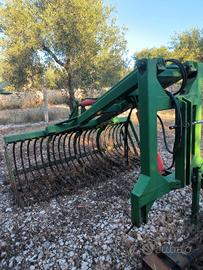 Raccogli Pietre idraulico per trattore