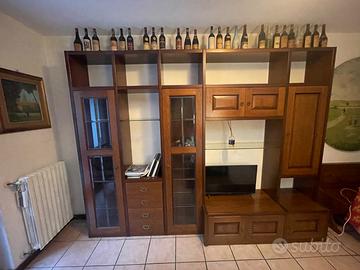 Mobile in legno massello