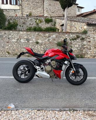 Ducati Streetfighter V4