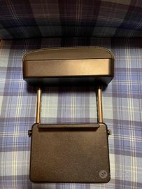 Bracciolo per auto universale con contenitore