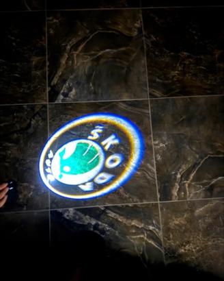 Led portiera simbolo Skoda