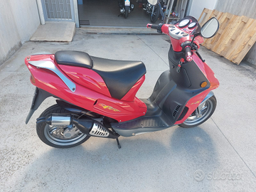 Moto derbi predator 1998