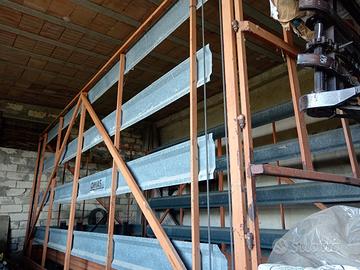 Rimorchio carica ballette e scala