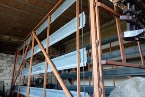 Rimorchio carica ballette e scala