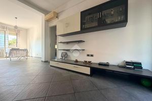 3 LOCALI A REGGIO DI CALABRIA