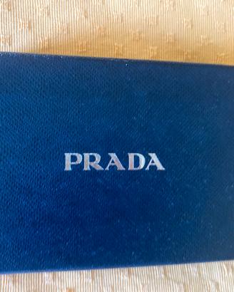 Scatola Prada blu notte logo argento
