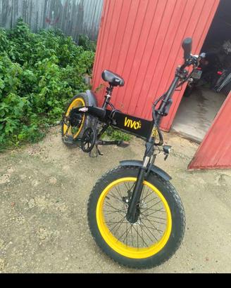 Vivo bike con accessori. prezzo trattabile