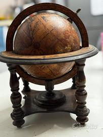 Mappamondo legno