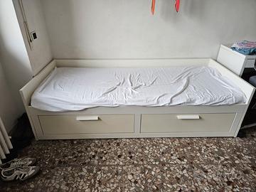 Letto divano con 2 materassi IKEA