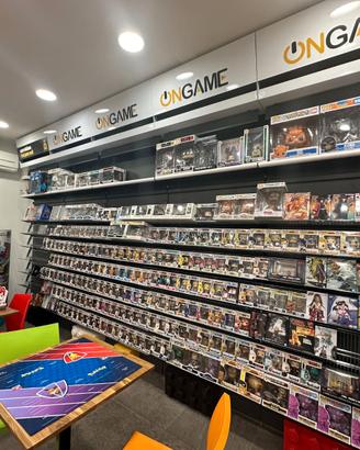 Arredamento negozio bancone dogati e libreria