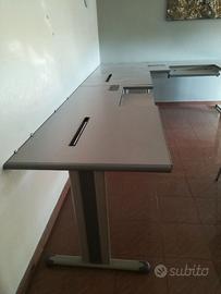 scrivania da ufficio porta computer